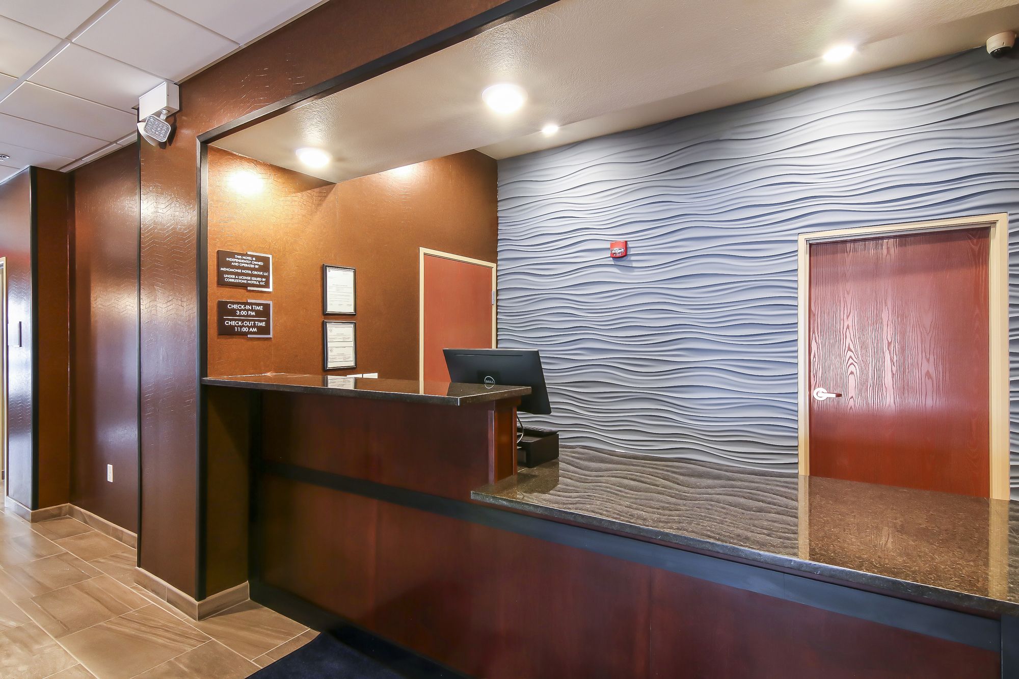 Cobblestone Inn & Suites Menomonie