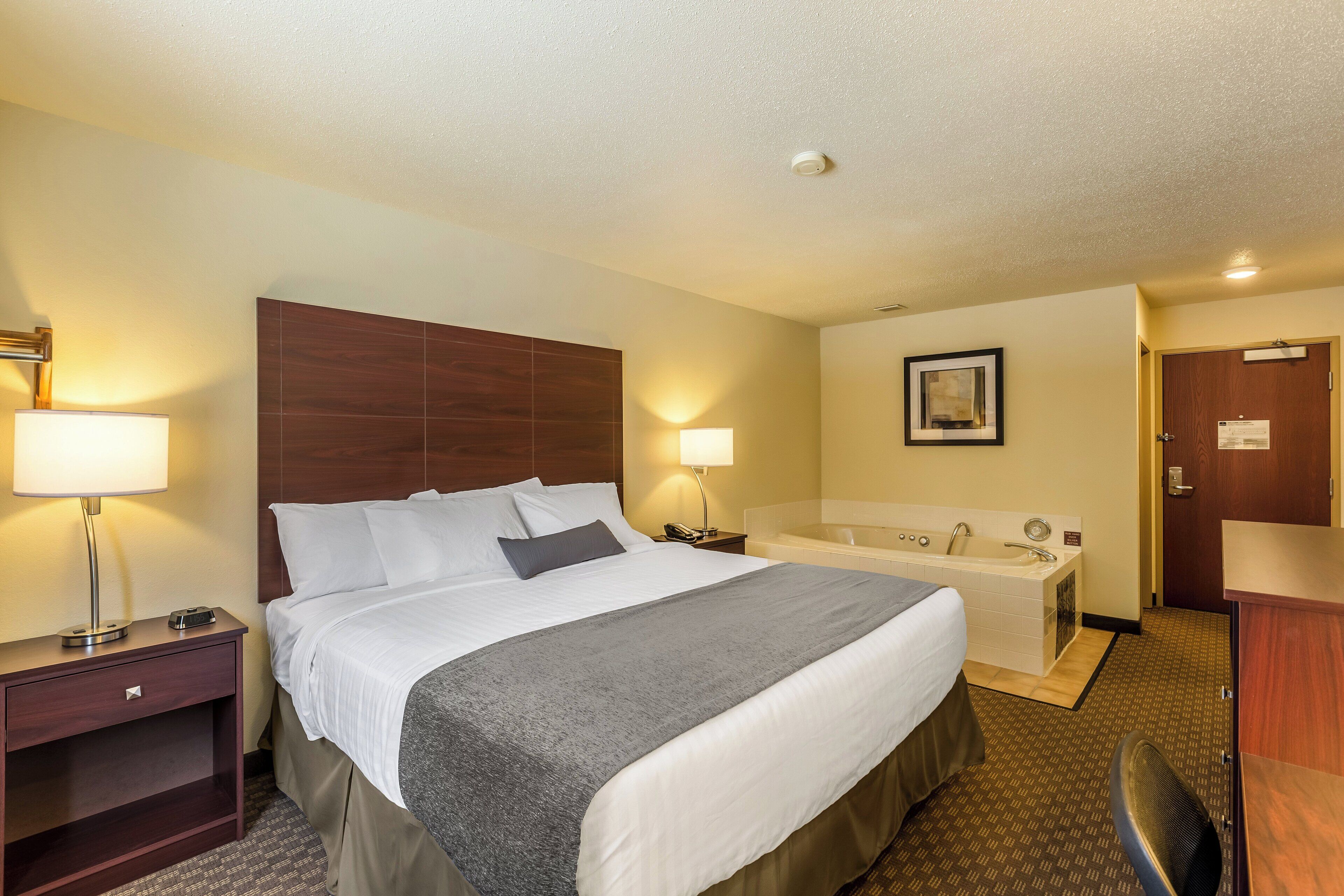 Boarders Inn And Suites