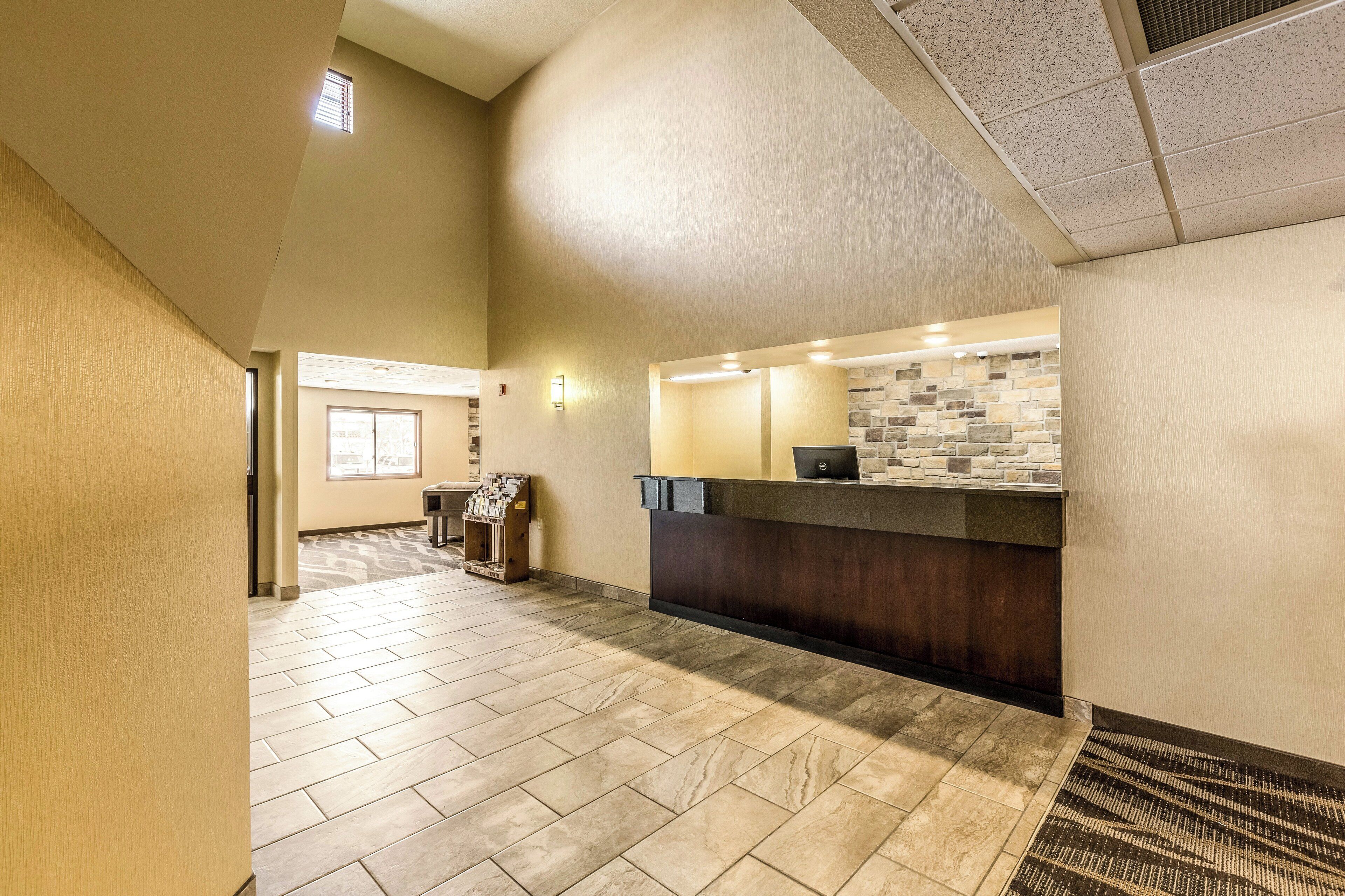 Boarders Inn And Suites