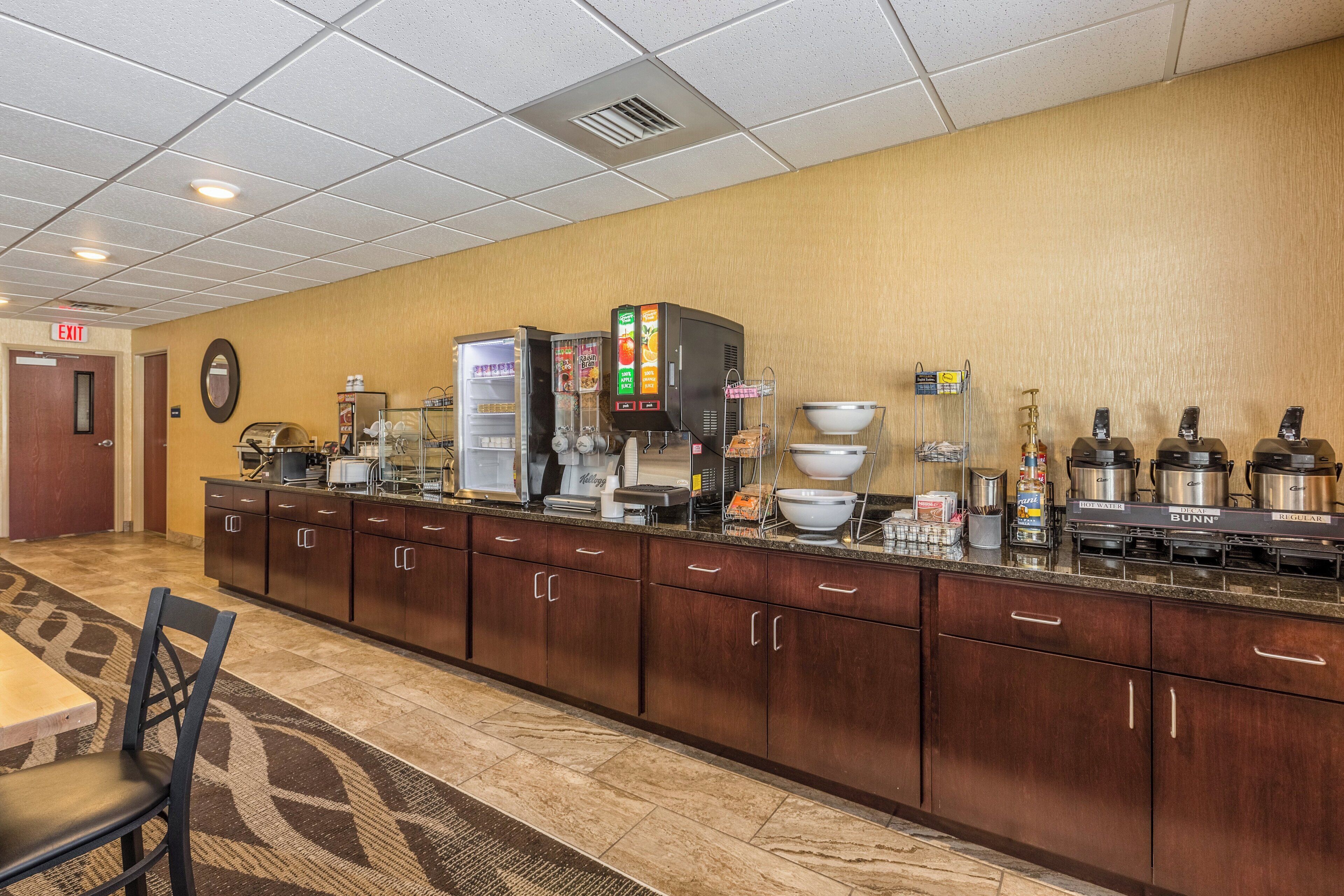 Boarders Inn And Suites