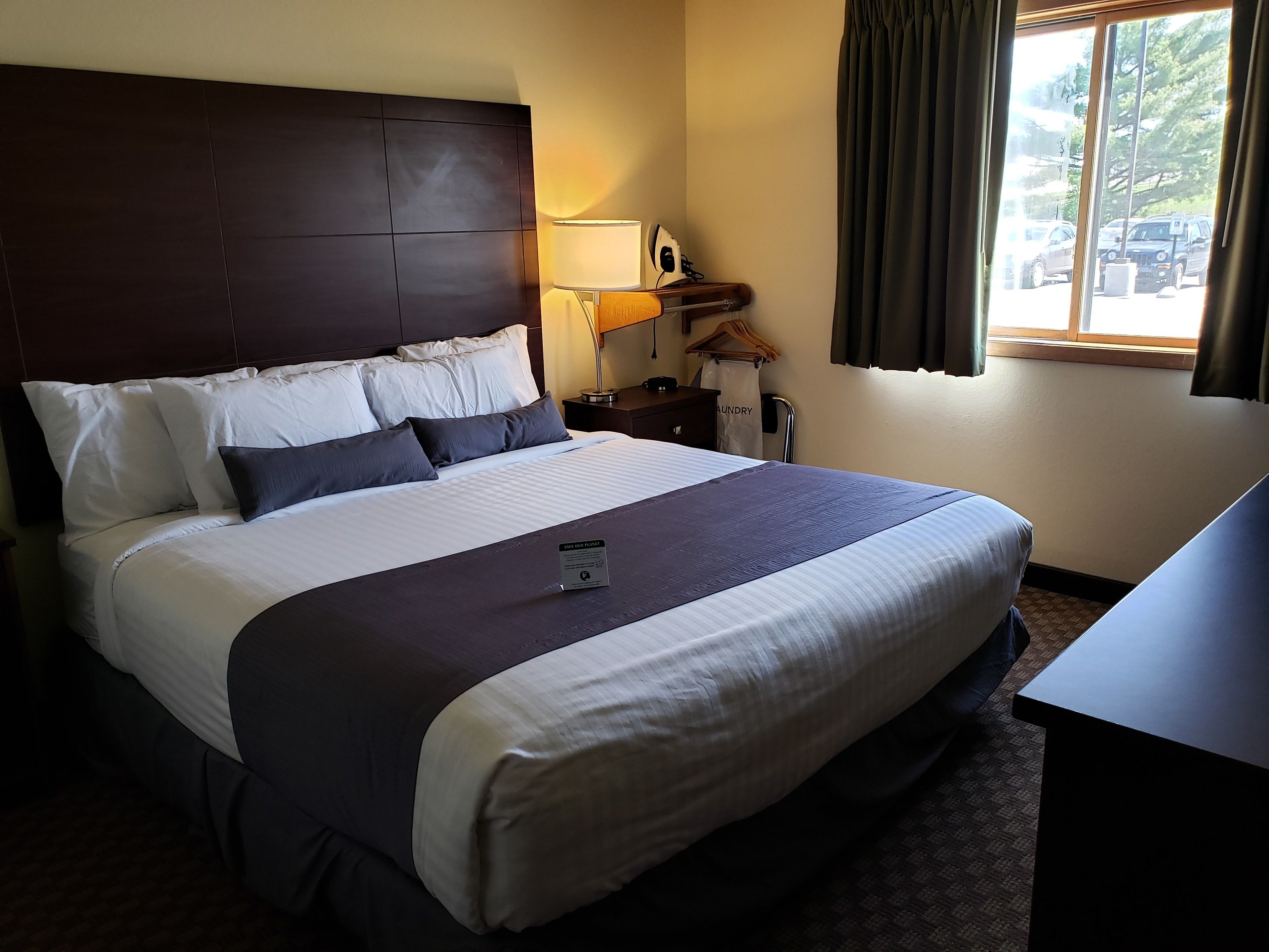 Boarders Inn And Suites