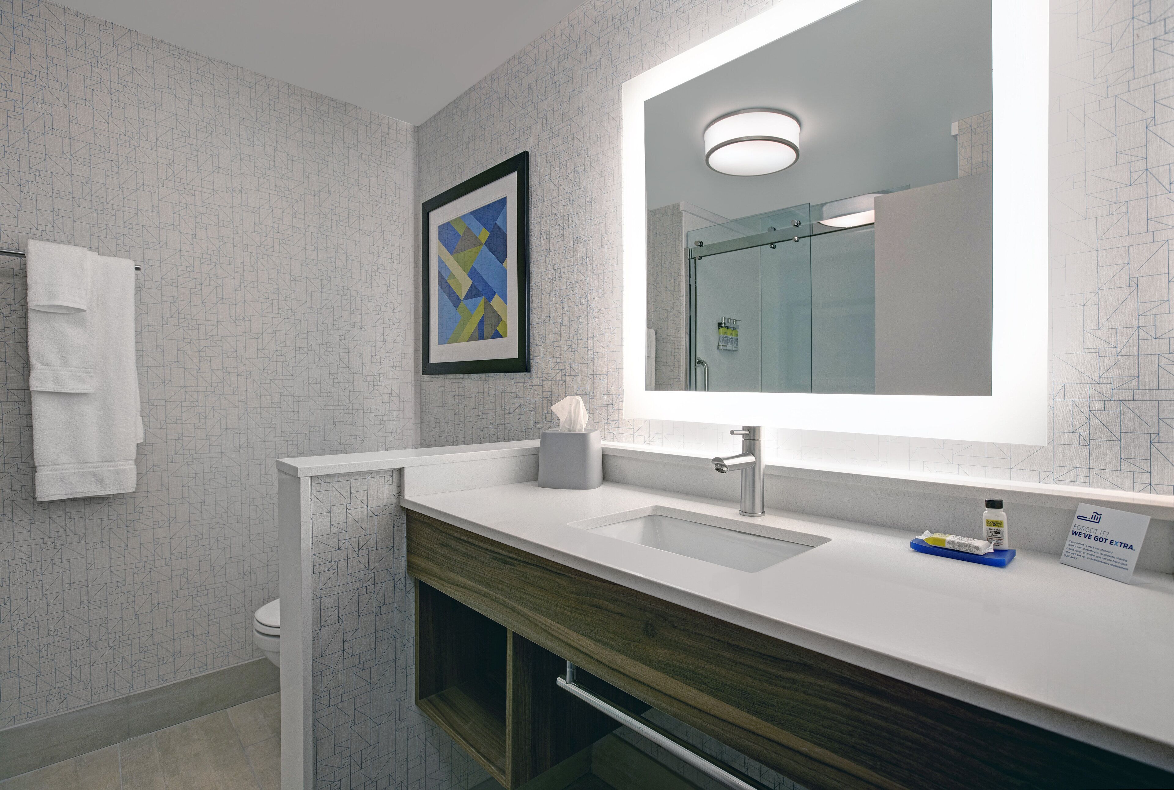 Holiday Inn Express Milwaukee Downtown