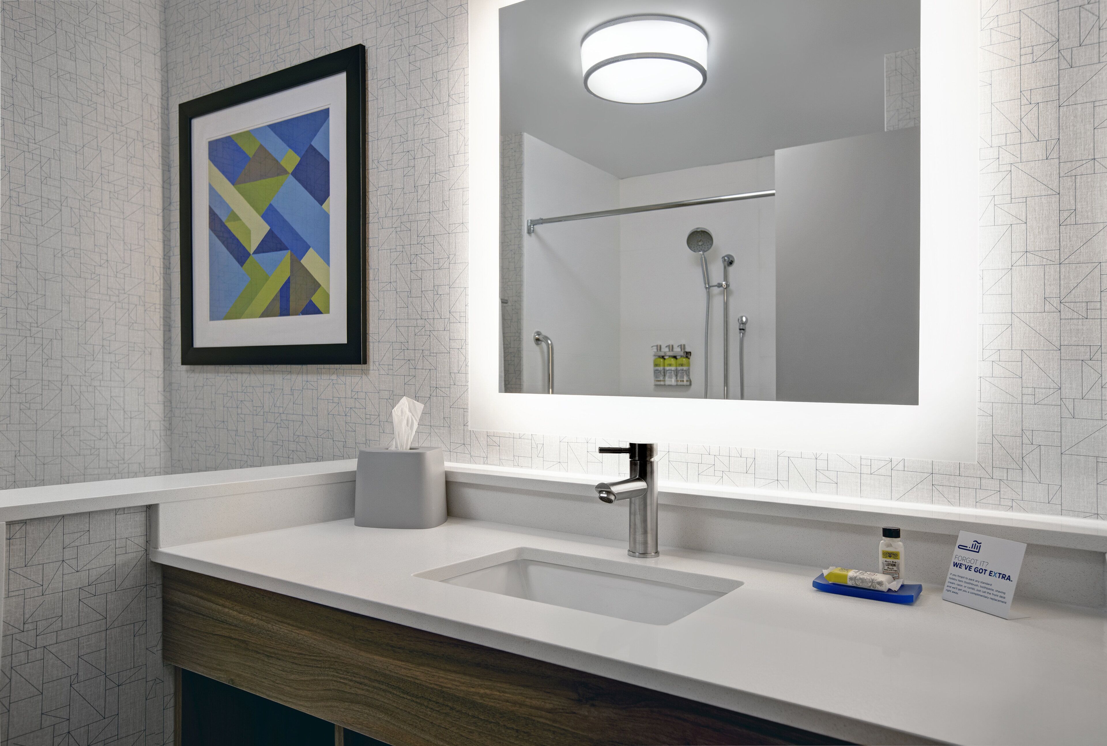 Holiday Inn Express Milwaukee Downtown