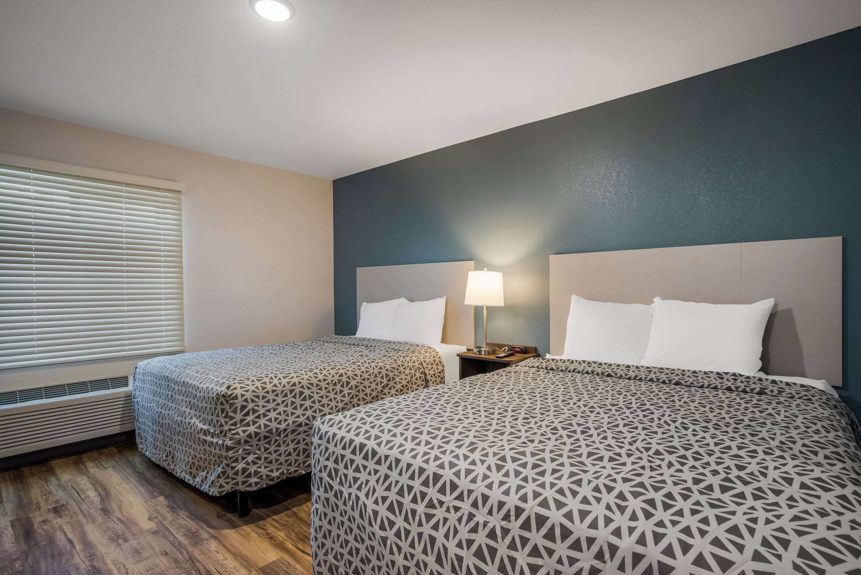 WoodSpring Suites Milwaukee Menomonee Falls