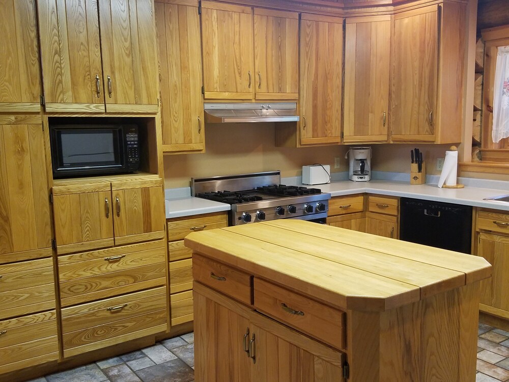 Katherine Lake Lodge