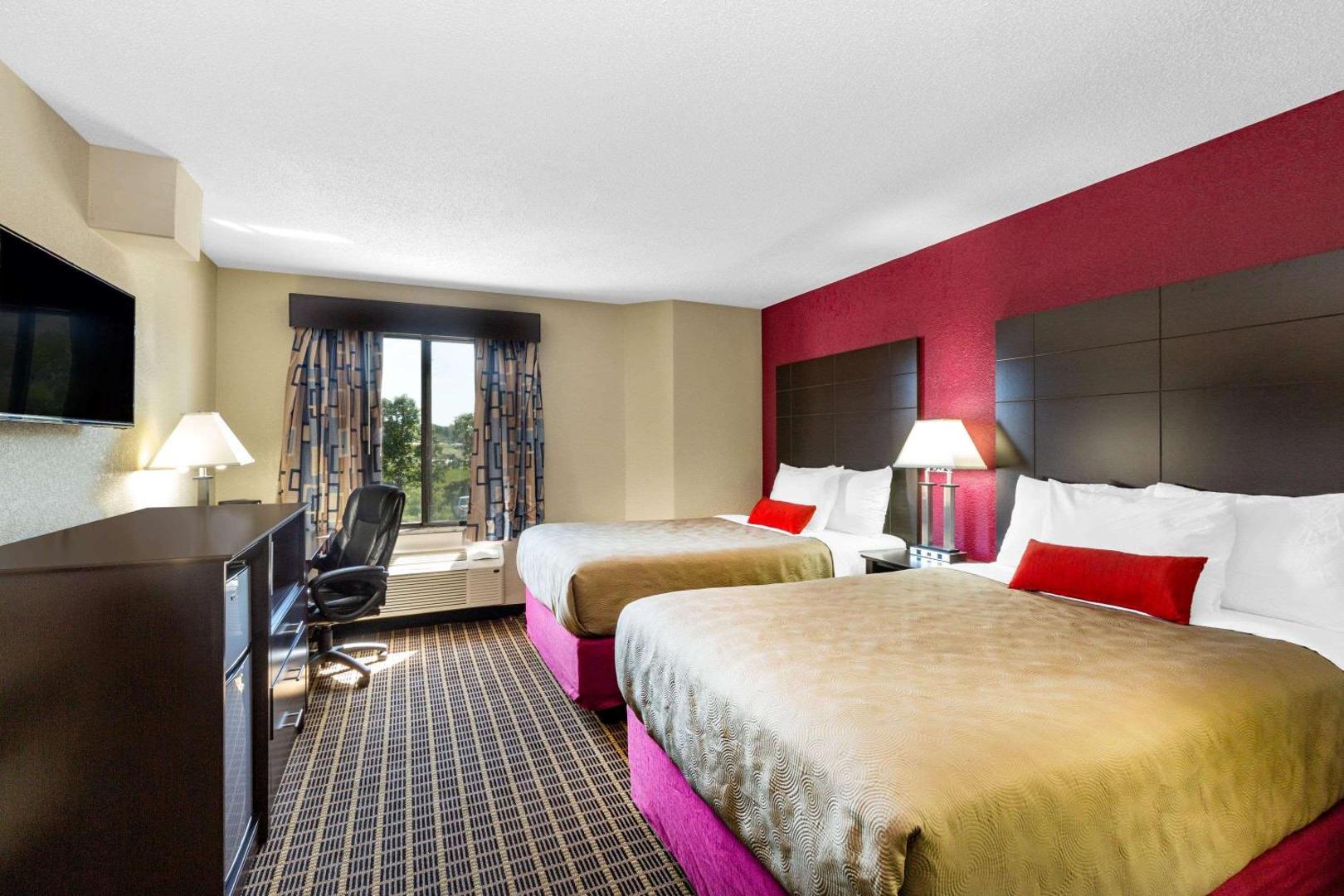 Baymont by Wyndham Mukwonago