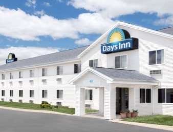 Days Inn by Wyndham Neenah