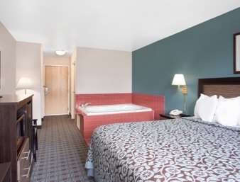 Days Inn by Wyndham Neenah