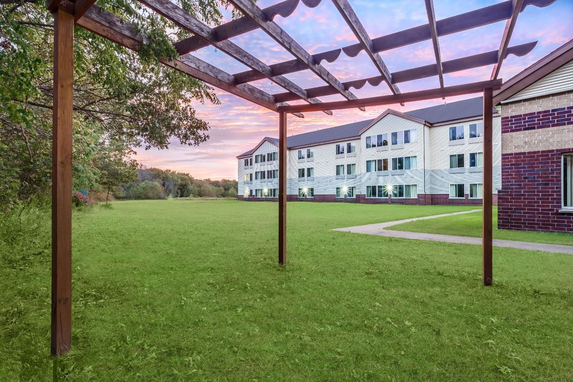 AmericInn by Wyndham New Lisbon