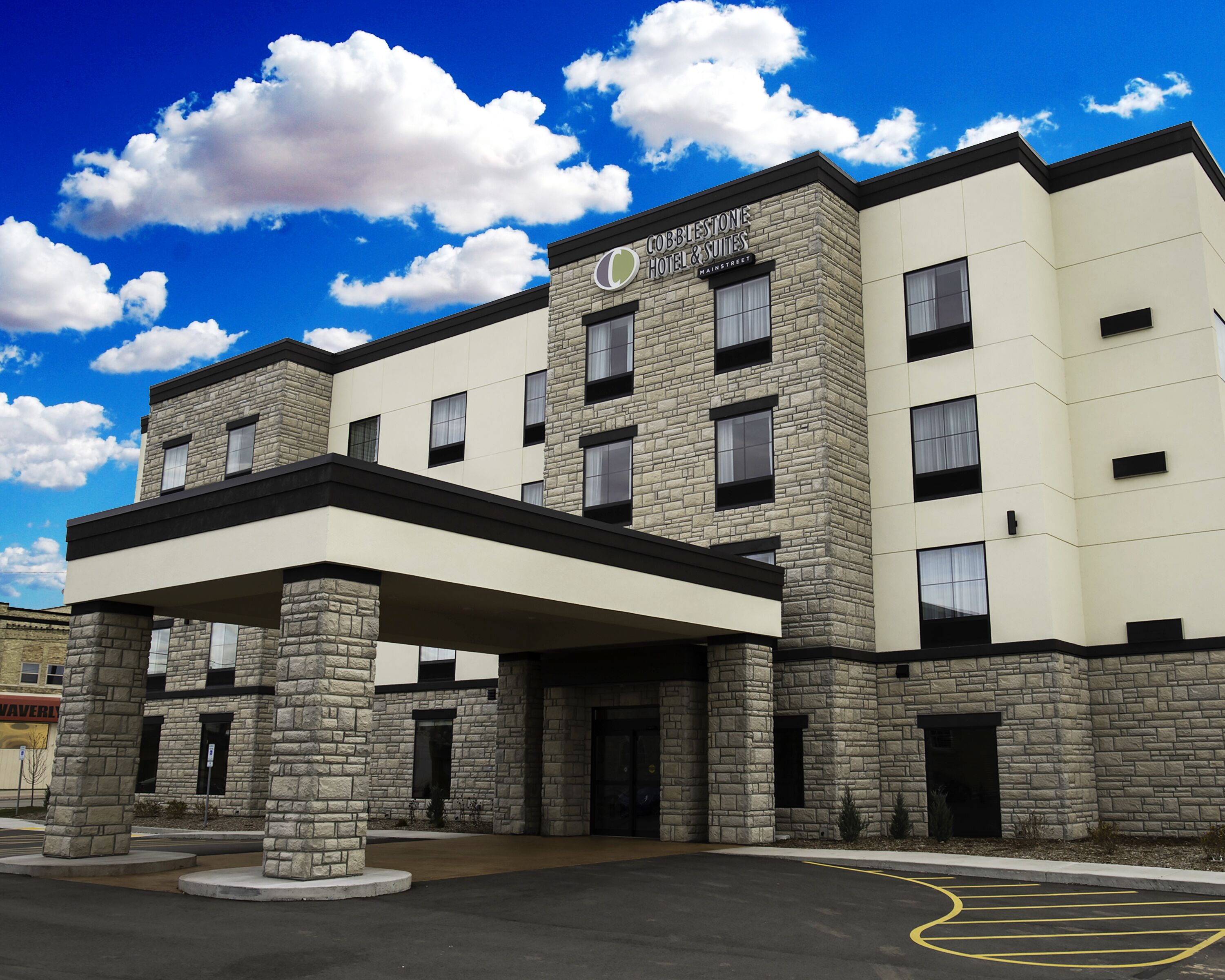 Cobblestone Hotel And Suites