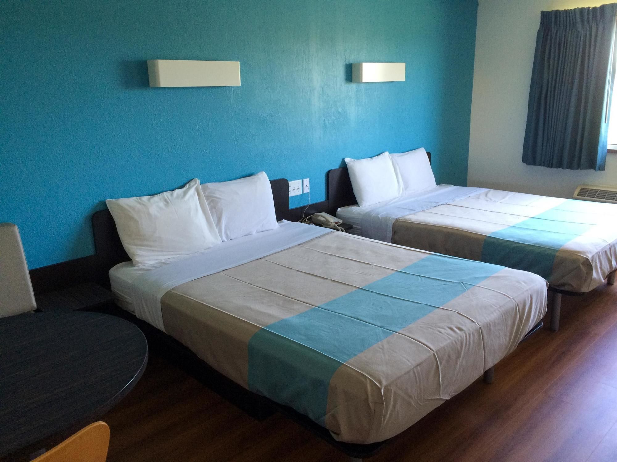 Motel 6 Rothschild, WI