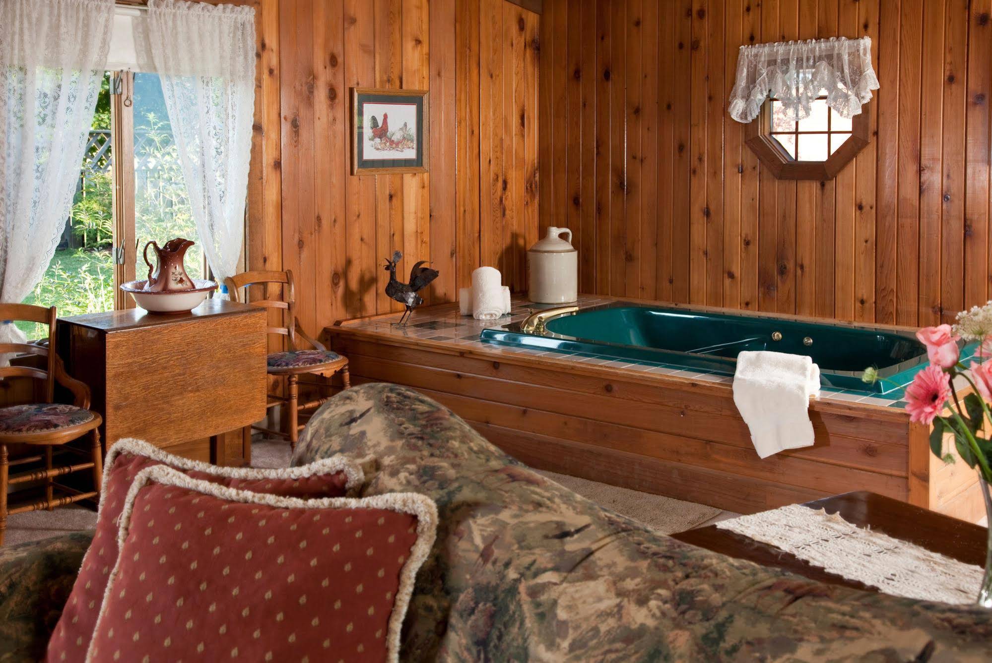 The Chanticleer Guest House