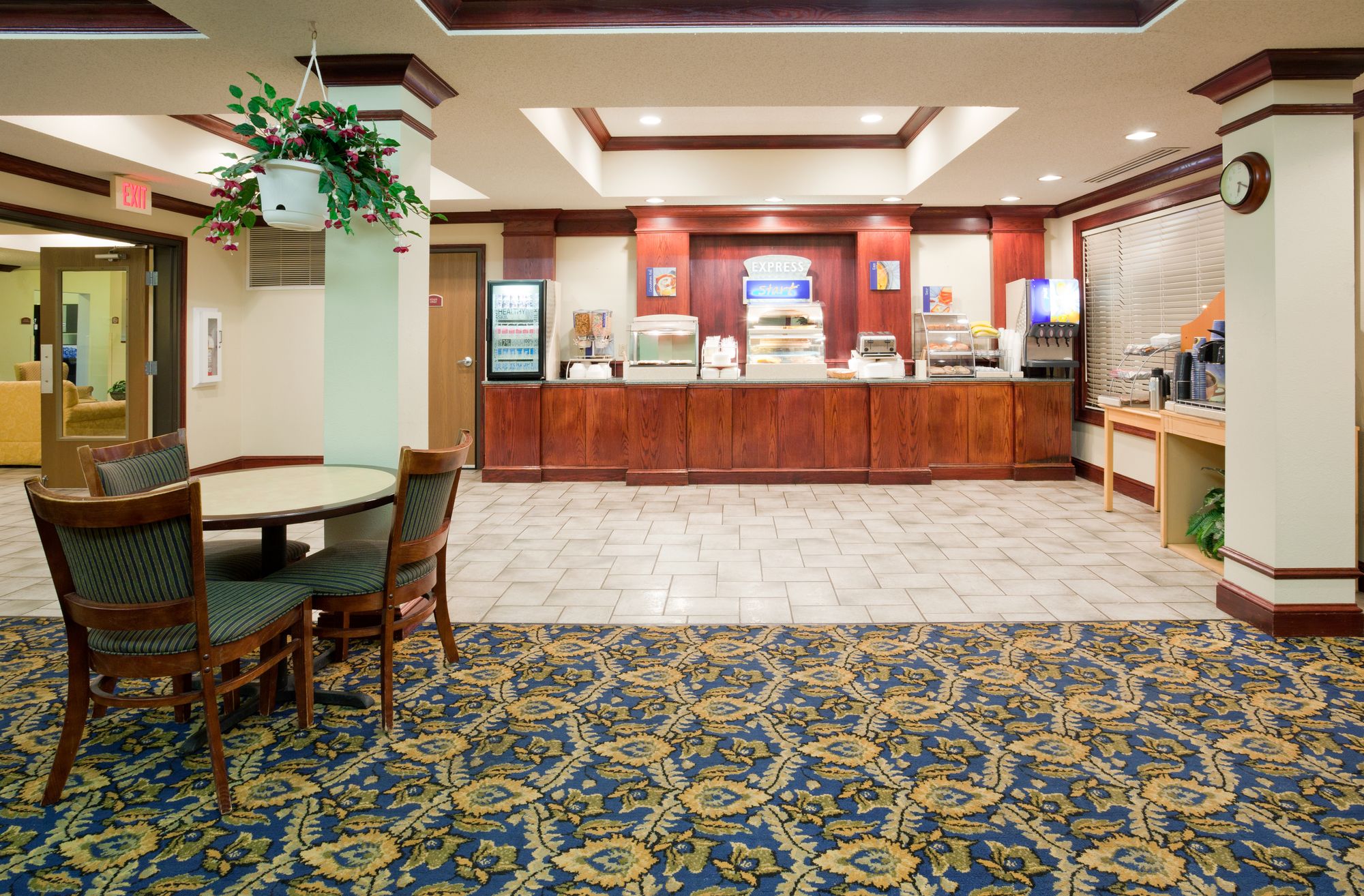 Holiday Inn Express Hotel & Suites Superior