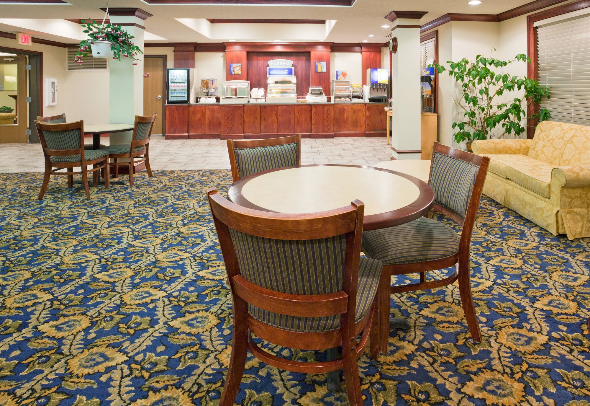 Holiday Inn Express Hotel & Suites Superior