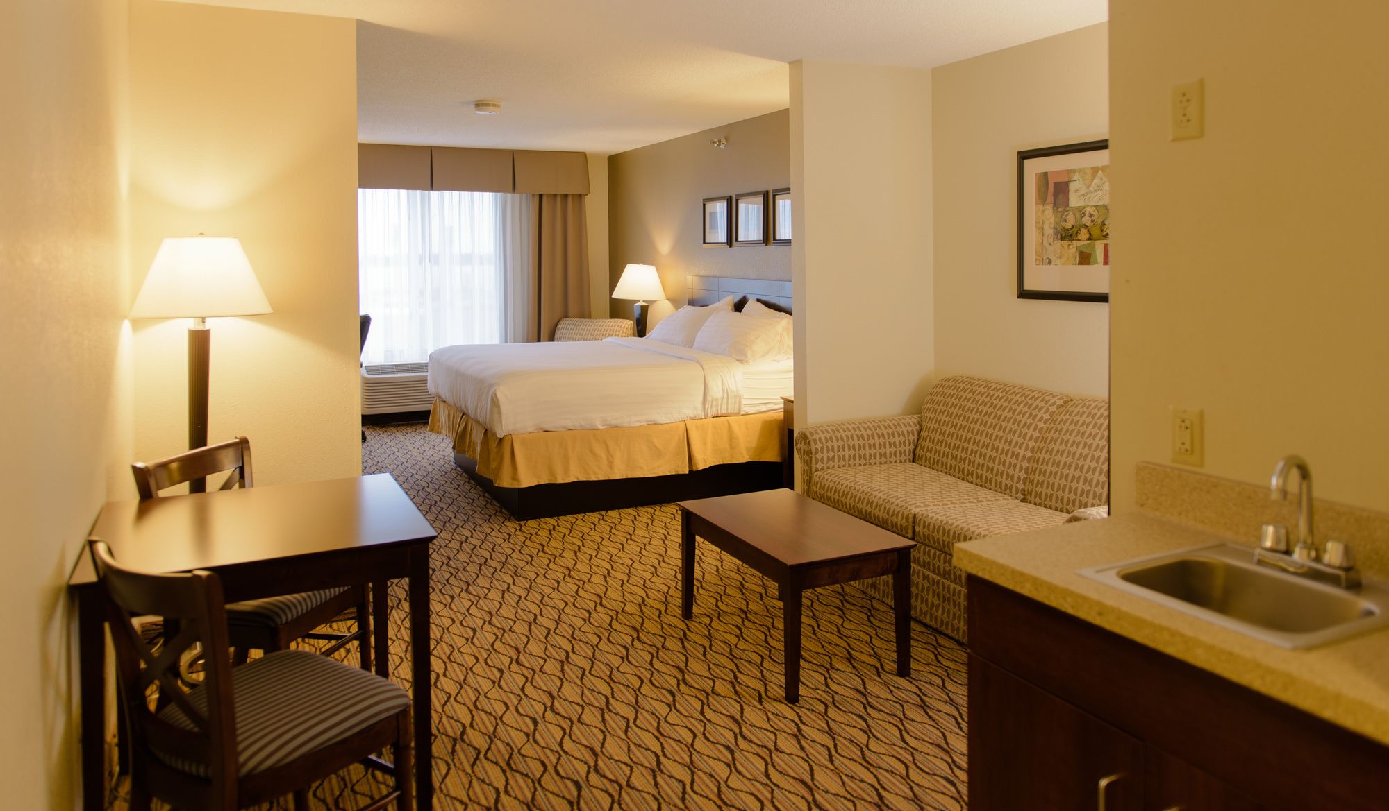 Holiday Inn Express Hotel & Suites Superior