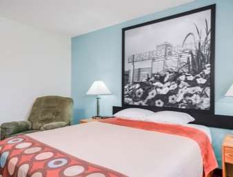 Super 8 by Wyndham Tomah Wisconsin