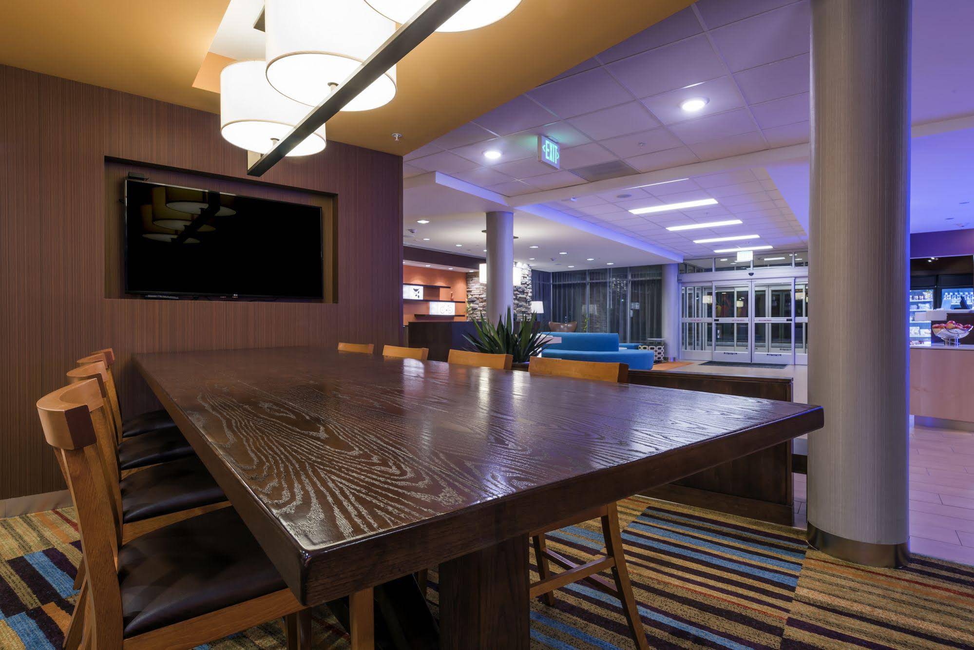 Fairfield Inn & Suites Afton