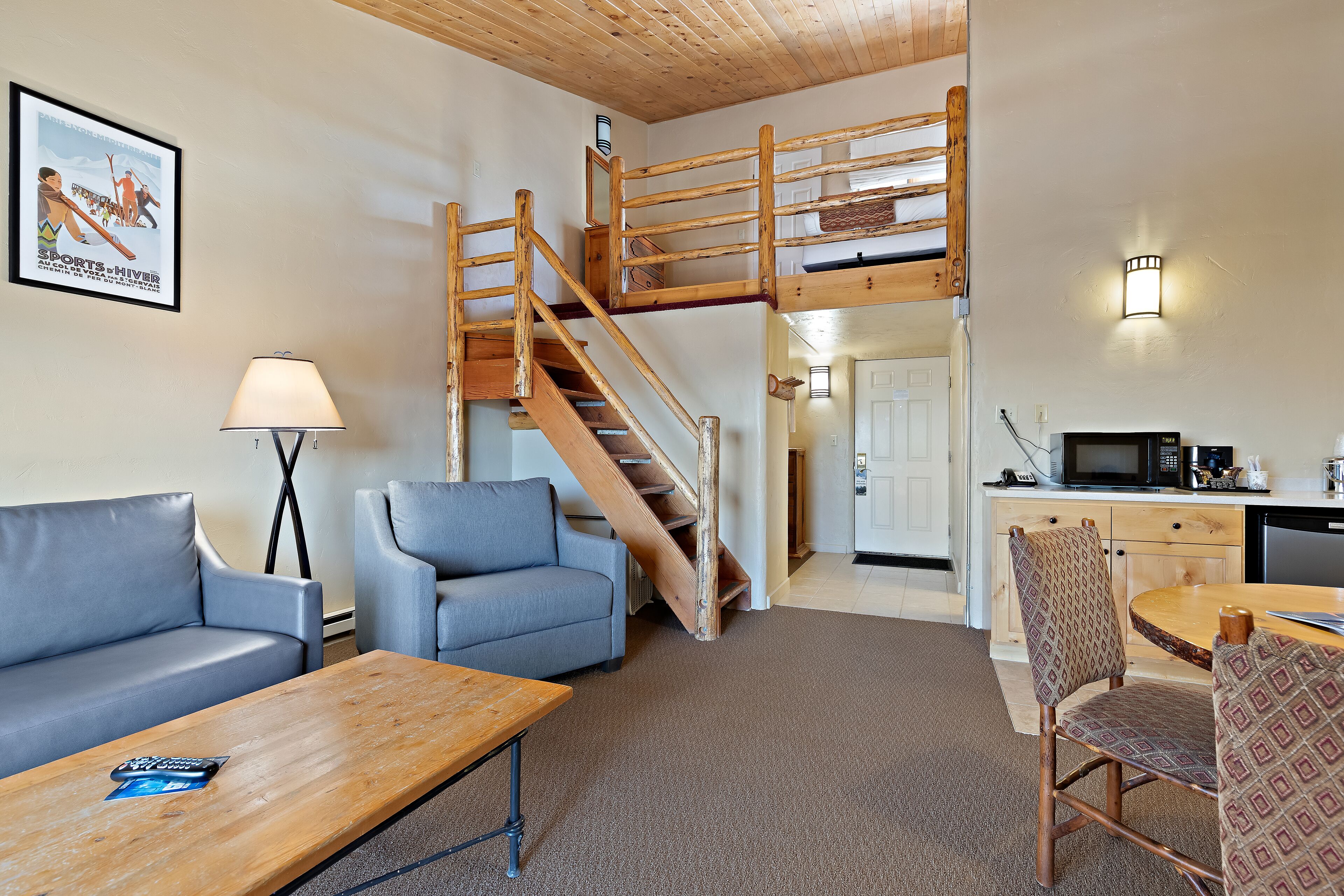 Sioux Lodge Suites