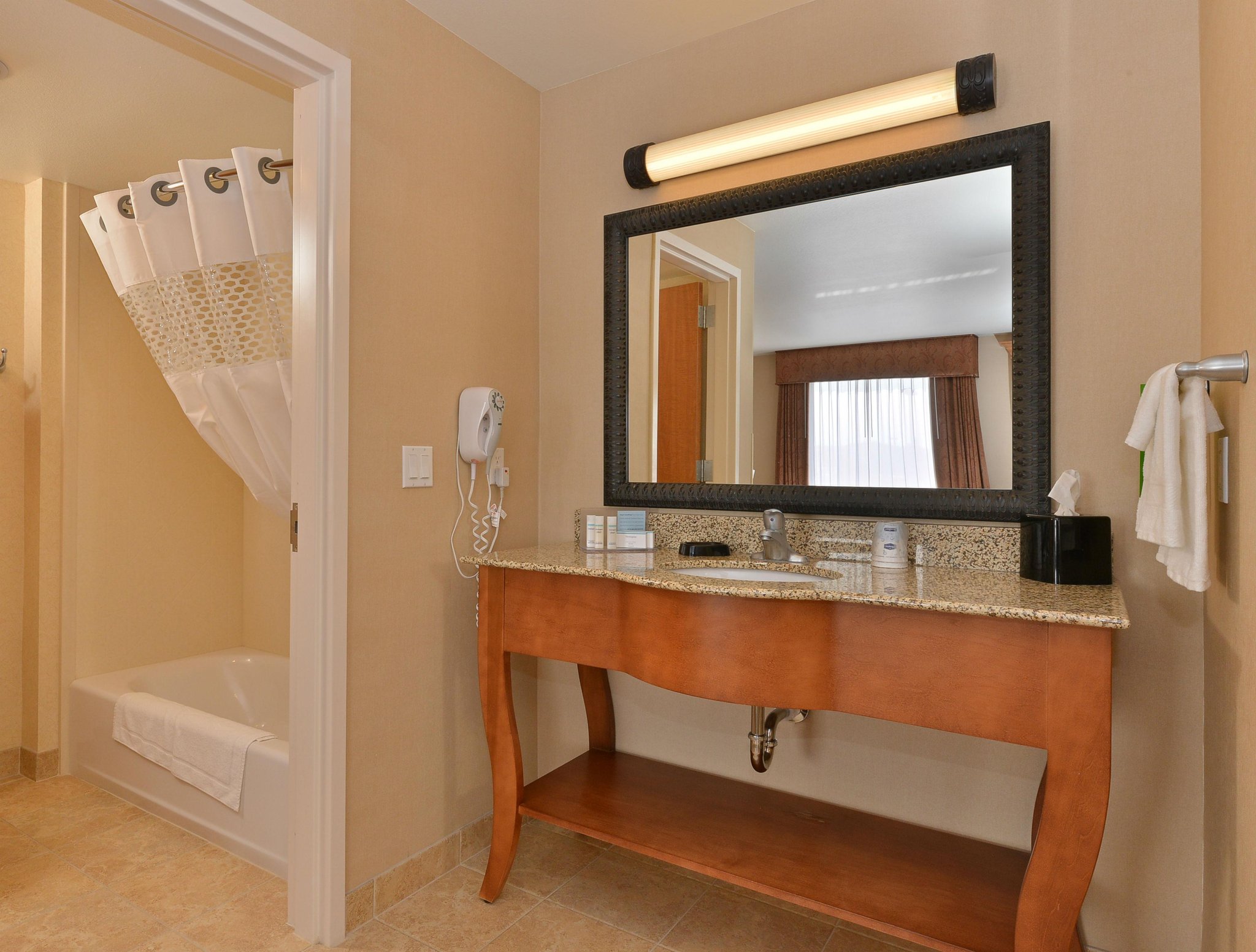 Hampton Inn & Suites Buffalo