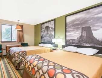Super 8 by Wyndham Buffalo