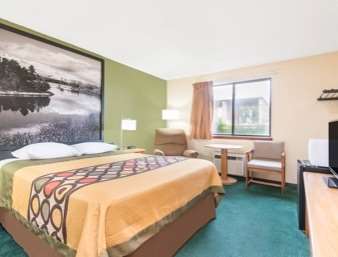 Super 8 by Wyndham Buffalo