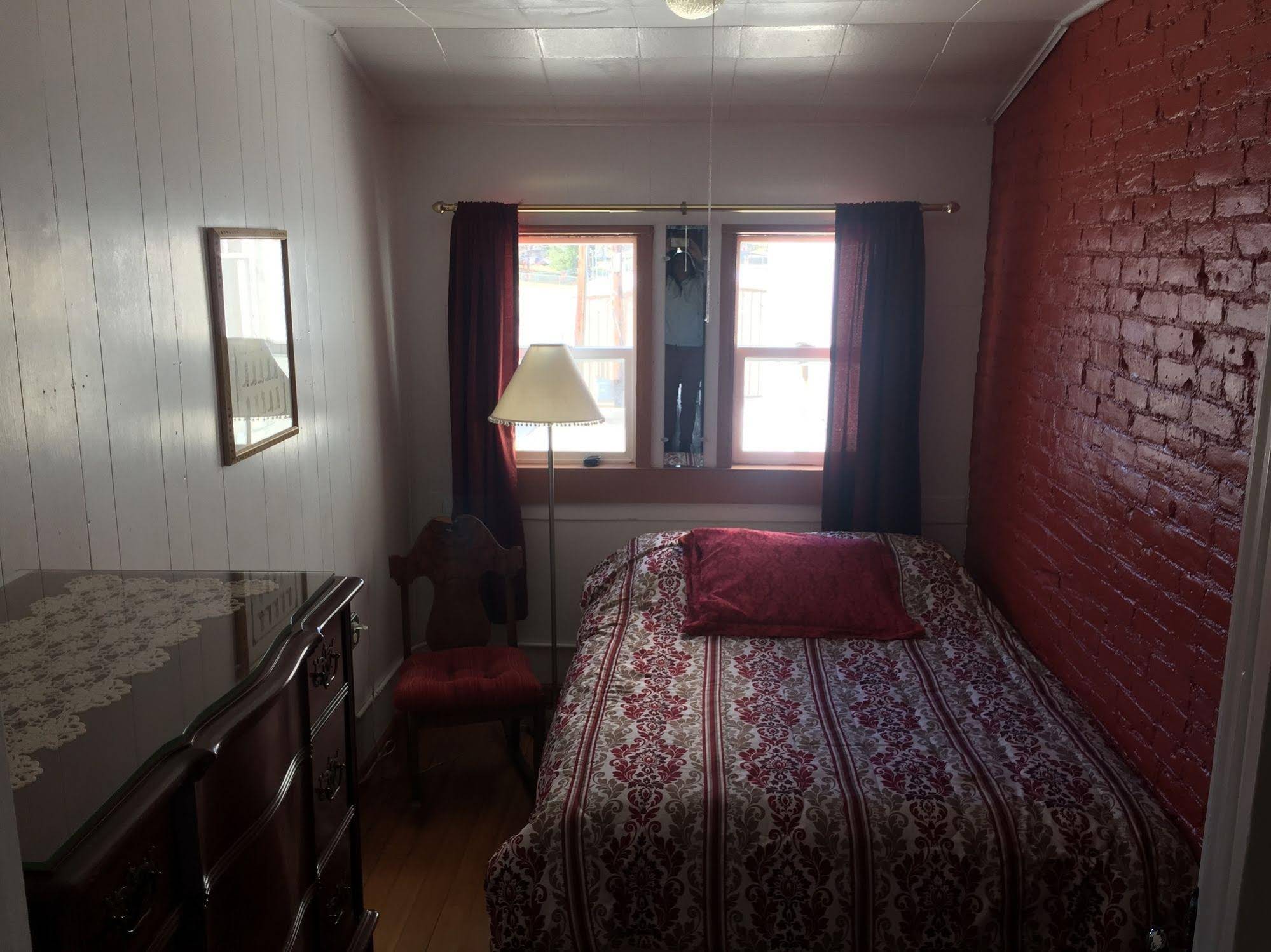 The Capitol Hotel Vacation Suites