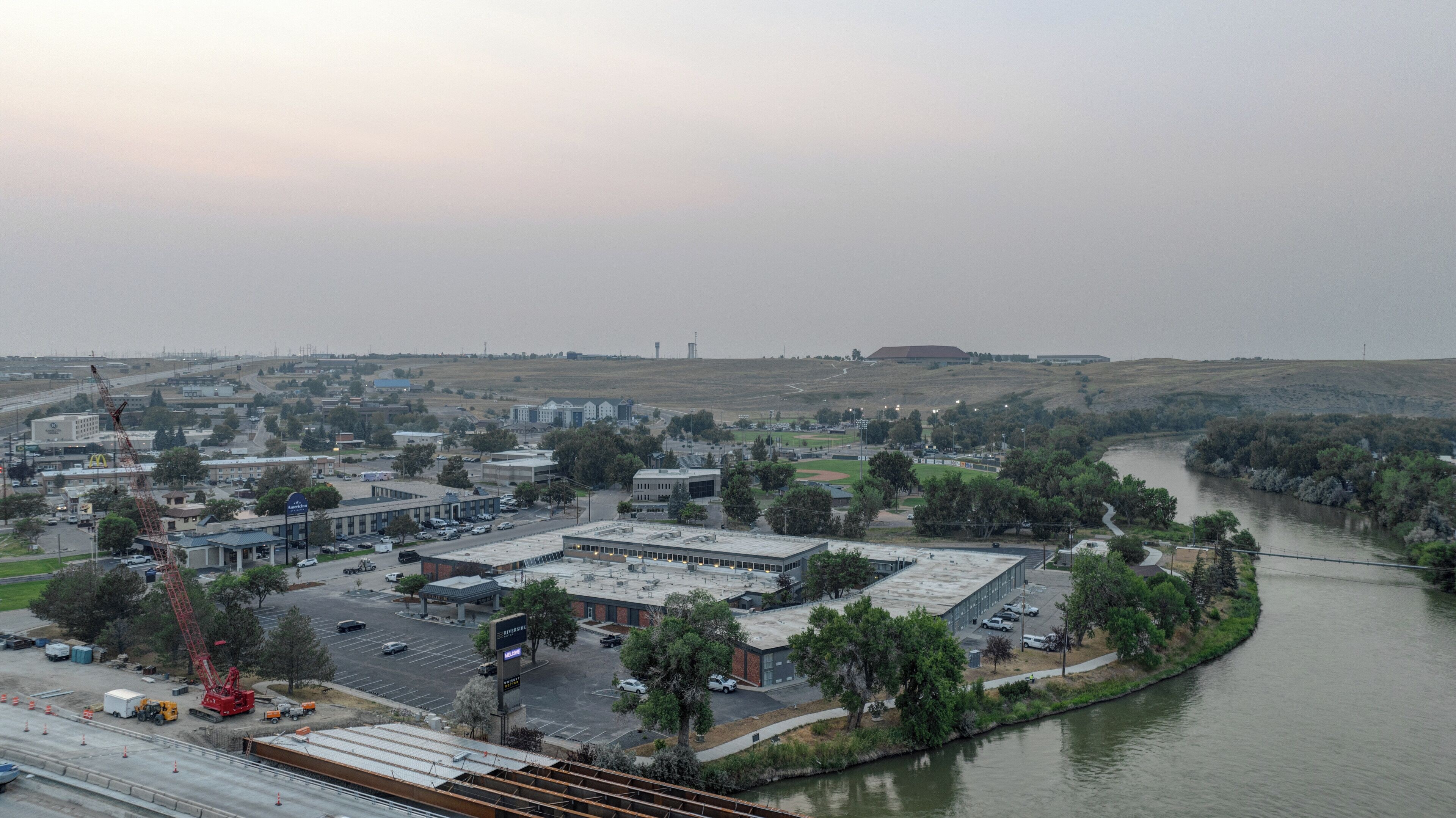 Riverside Hotel