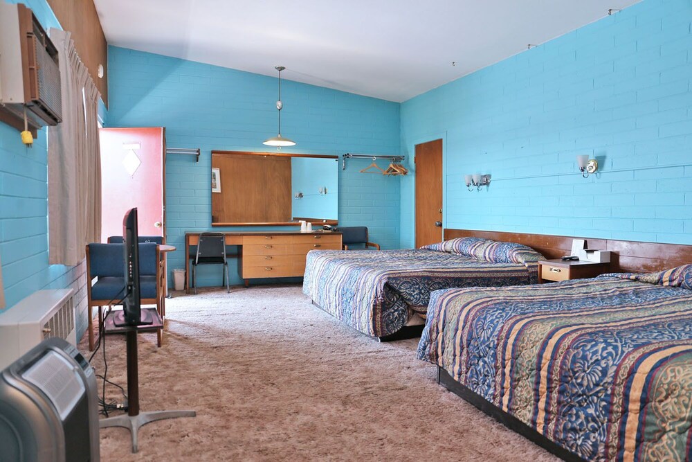 Fleetwood Motel