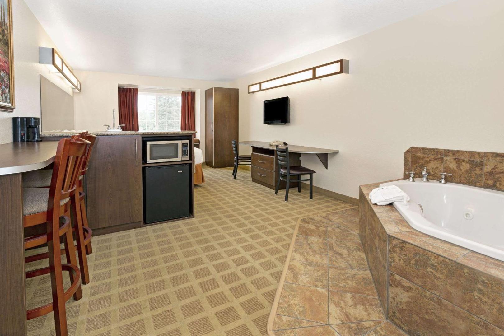 Microtel Inn & Suites by Wyndham Cheyenne
