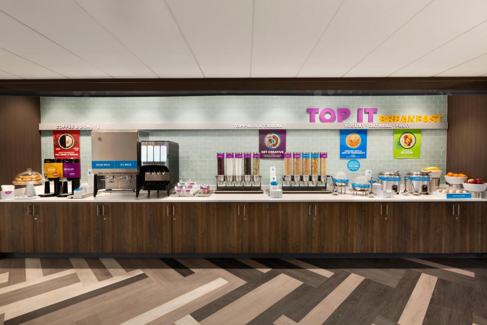 Tru by Hilton Cheyenne
