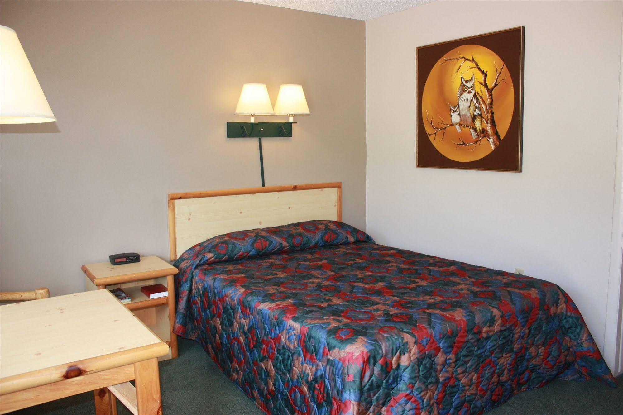 Green Creek Inn and RV Park