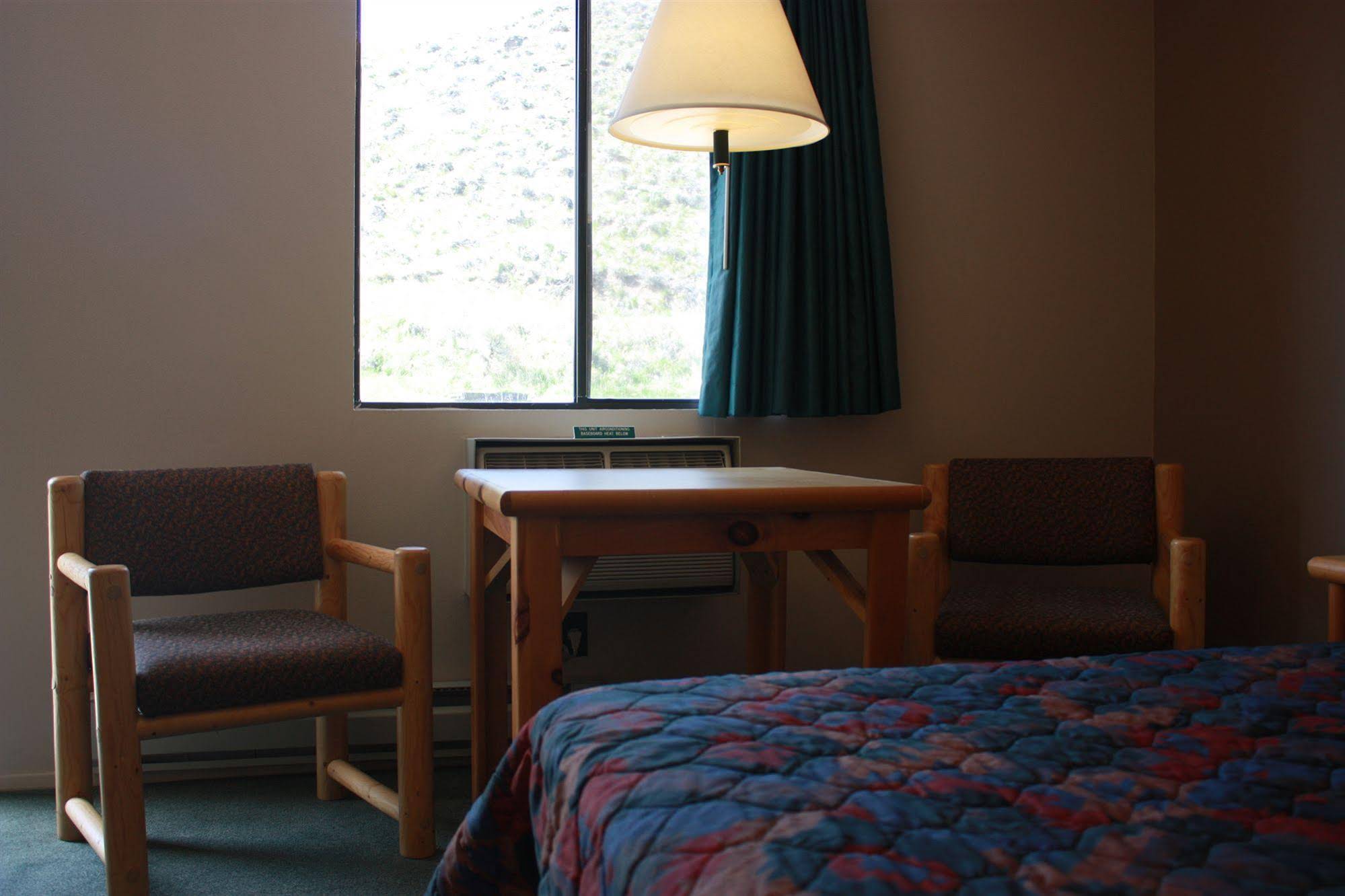 Green Creek Inn and RV Park