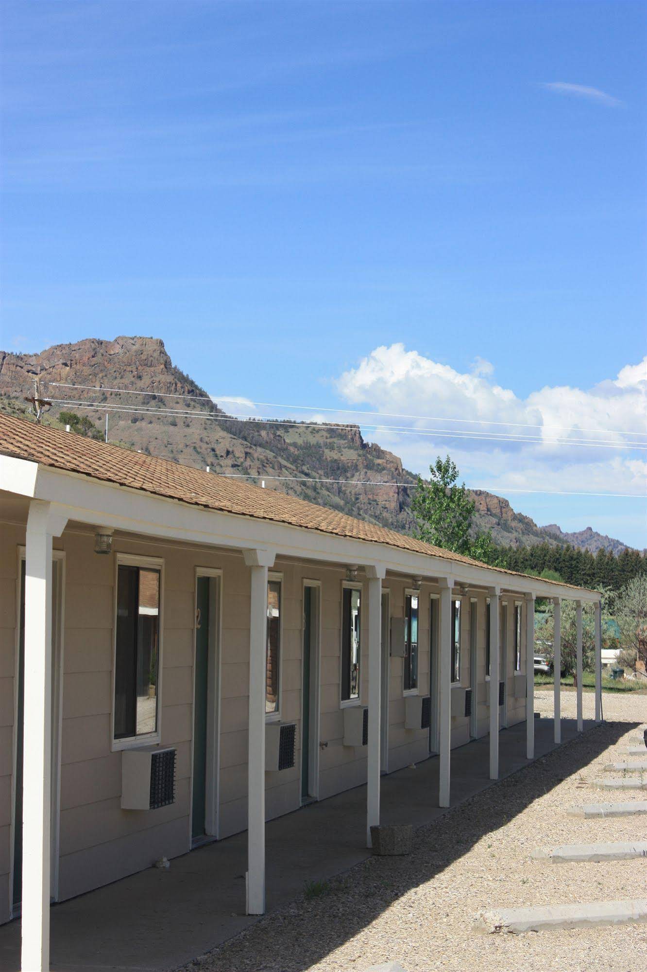 Green Creek Inn and RV Park