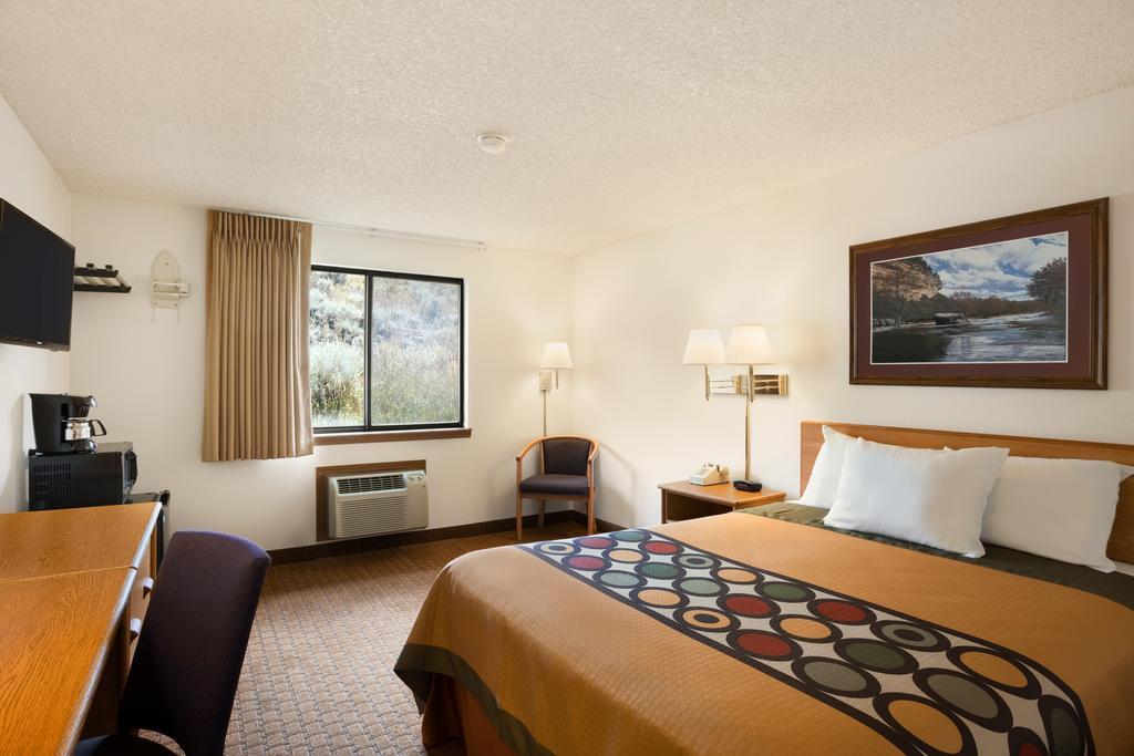 Super 8 by Wyndham Cody