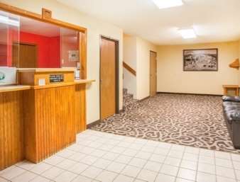 Super 8 by Wyndham Dubois