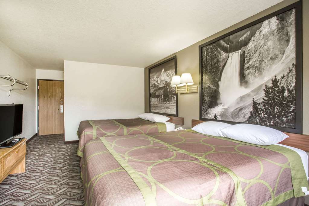 Super 8 by Wyndham Dubois