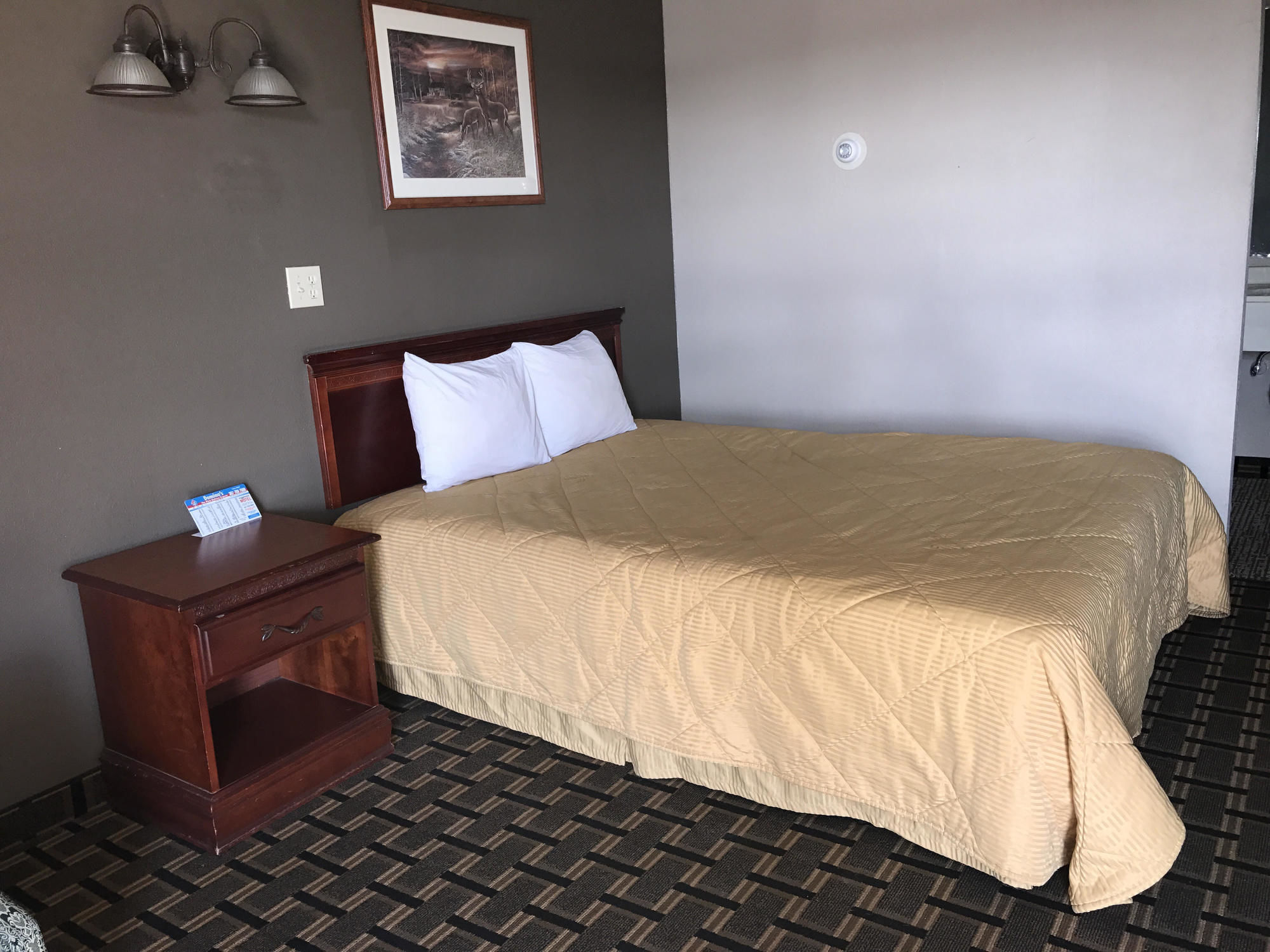 Travelodge by Wyndham Evanston