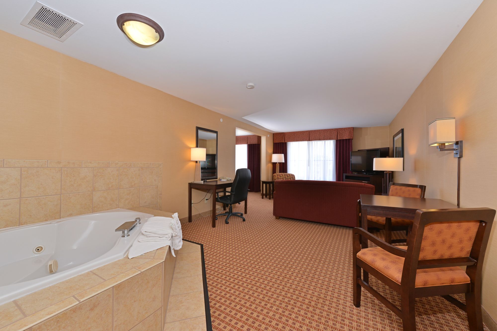 Holiday Inn Express & Suites Gillette