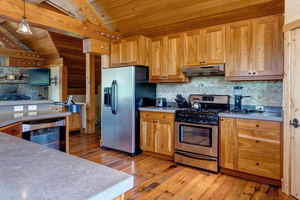 Abode at Skyline