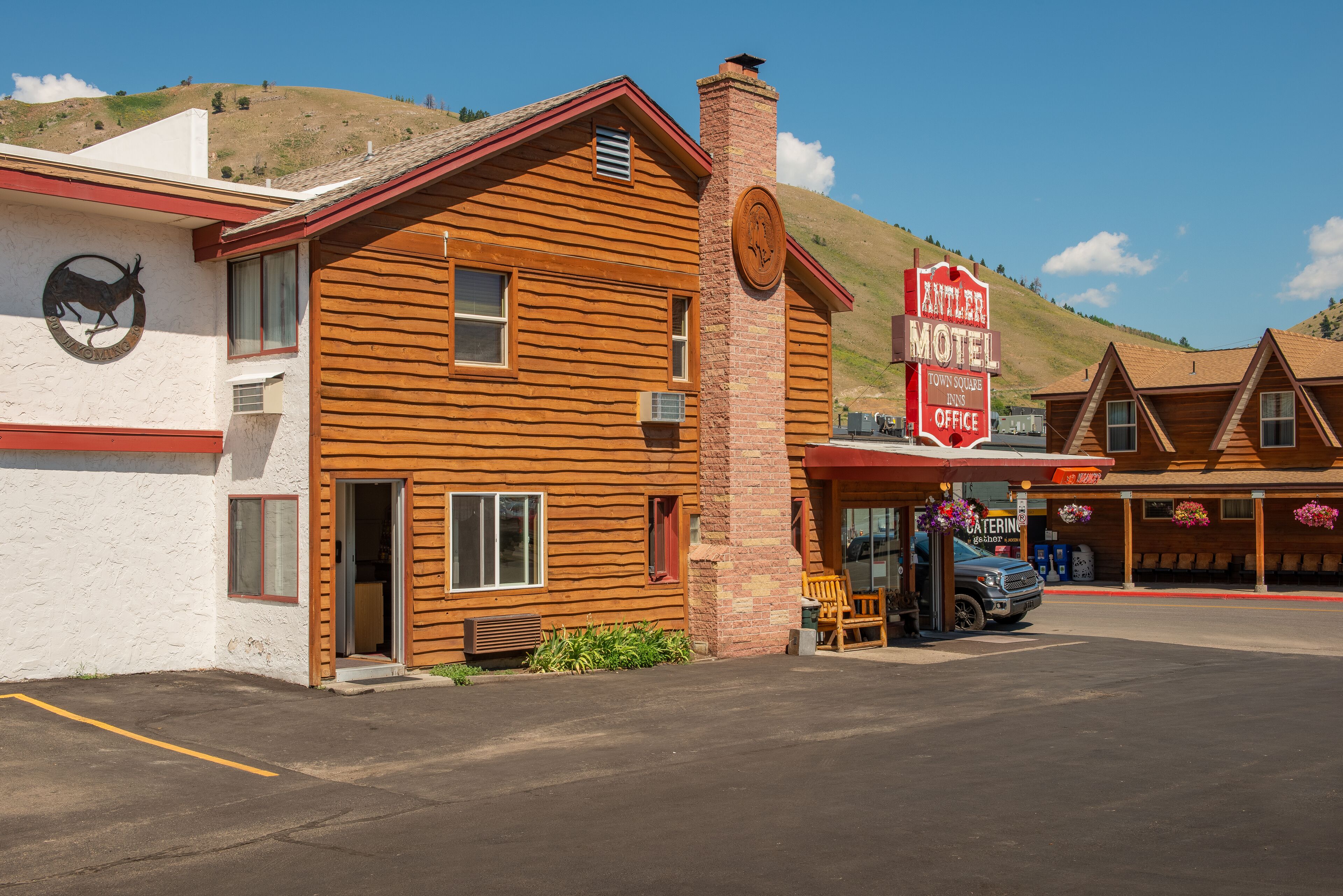 Antler Inn