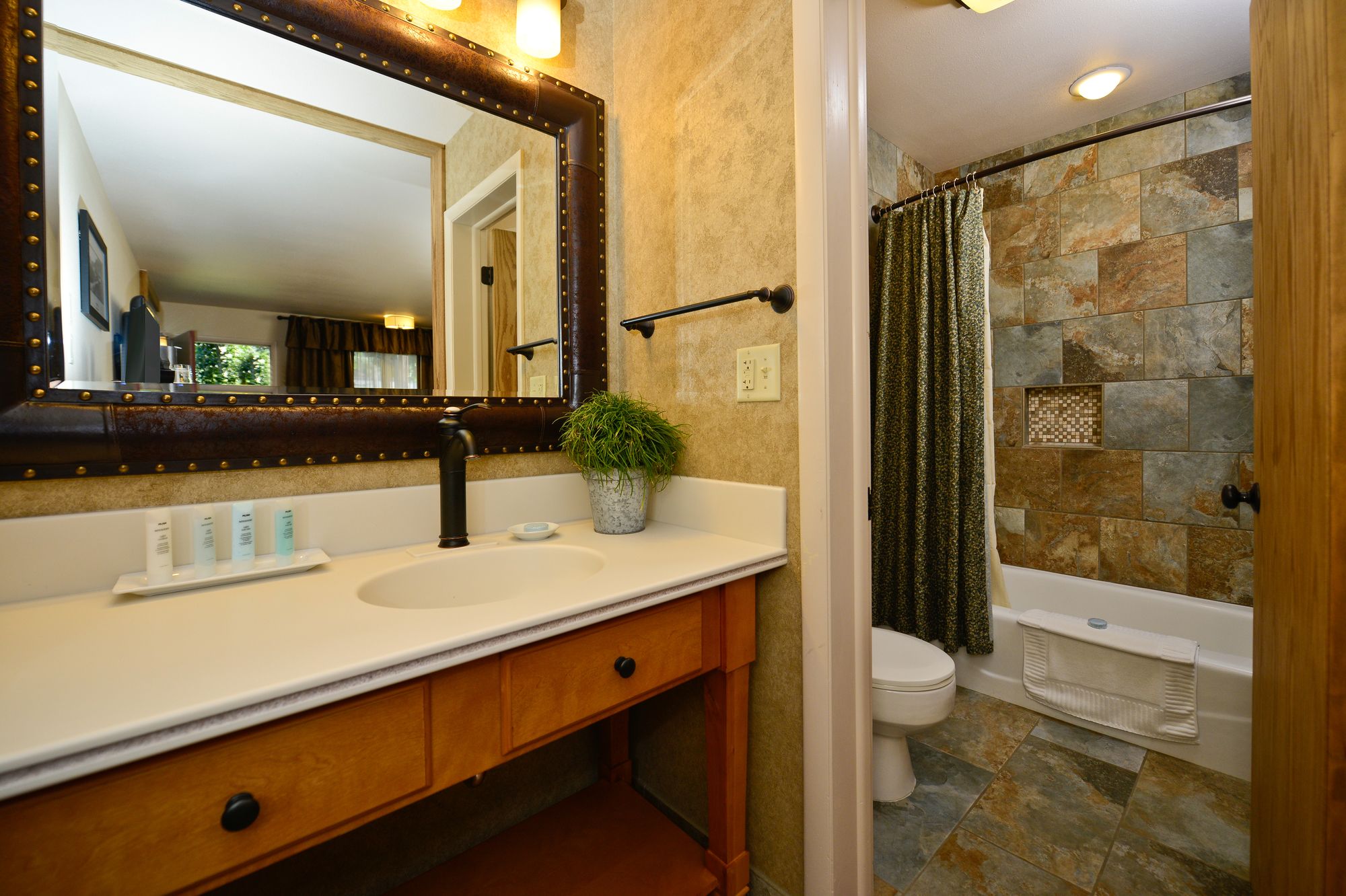 The Lexington at Jackson Hole Hotel & Suites