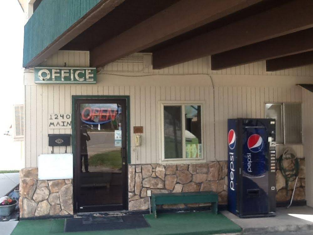 Silver Spur Motel Lander