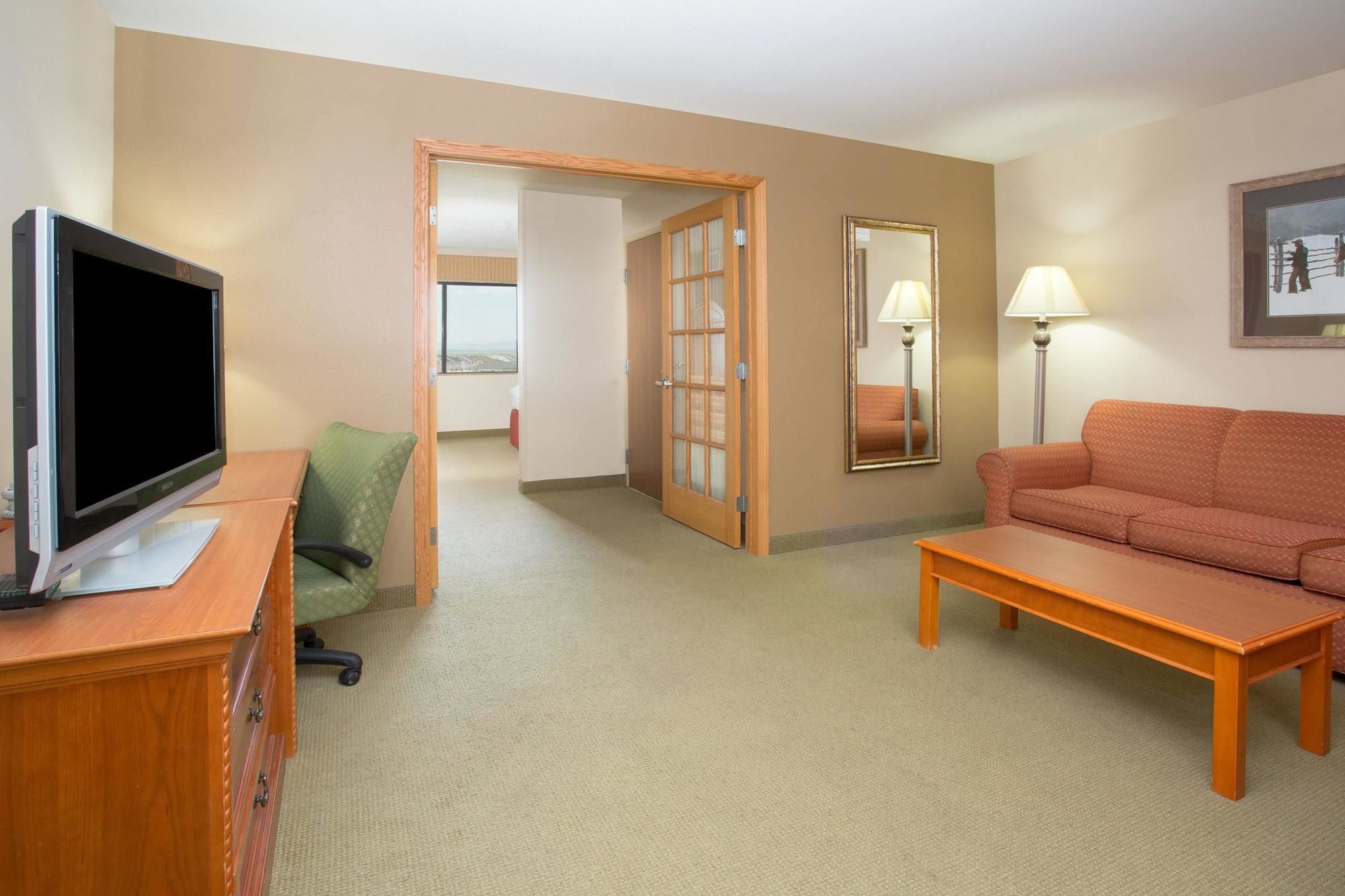 AmericInn by Wyndham Laramie Near University of Wyoming