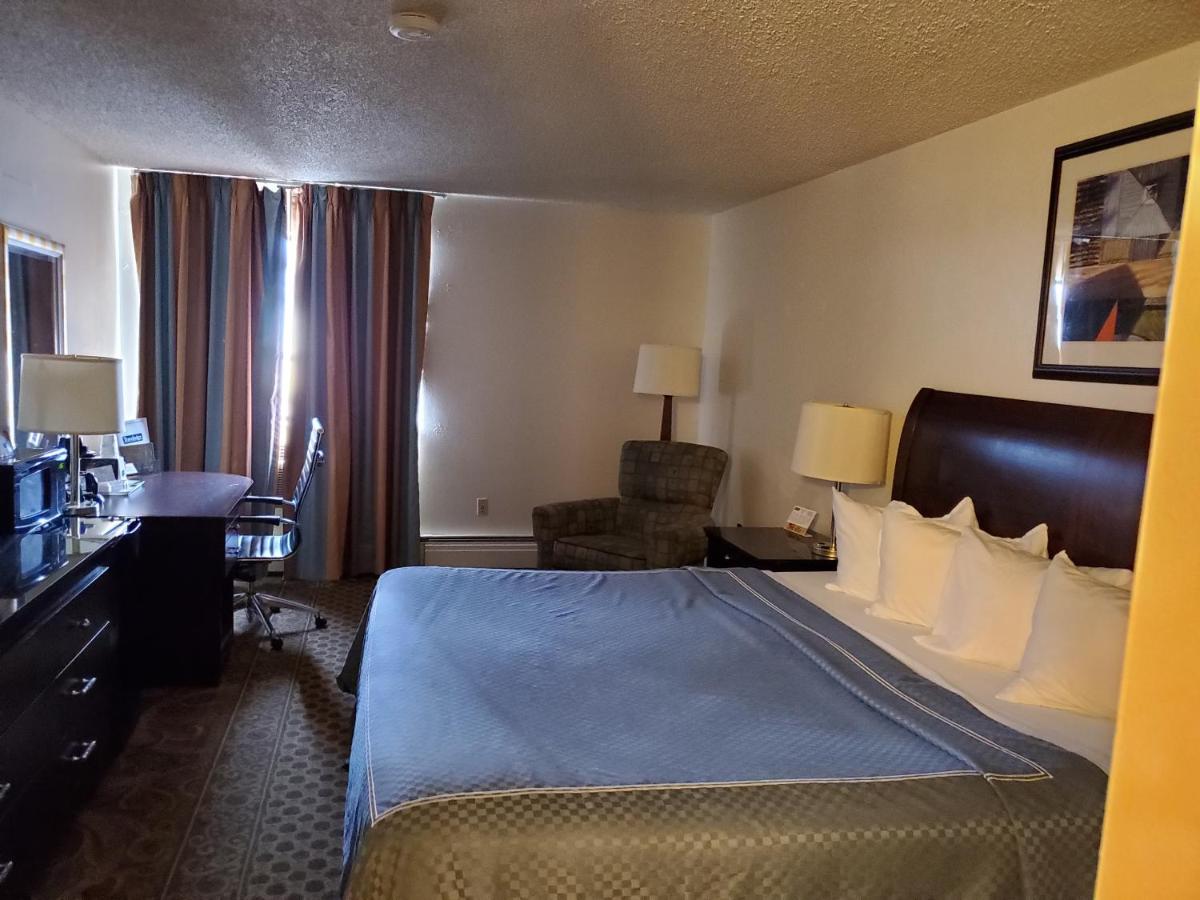 Travelodge by Wyndham Laramie