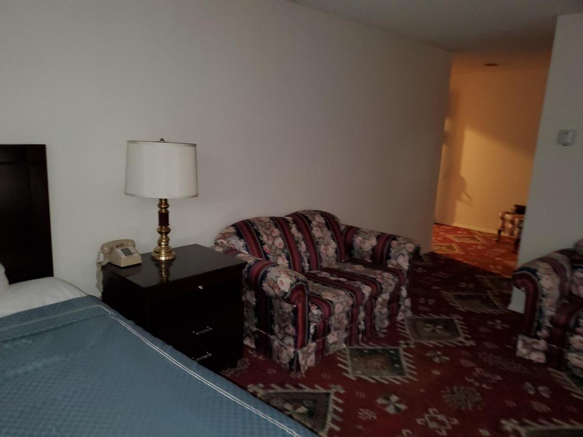 Travelodge by Wyndham Laramie