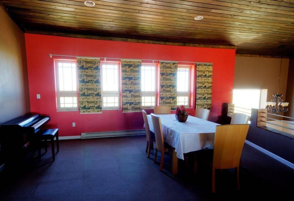 Vista de la Luna Bed & Breakfast