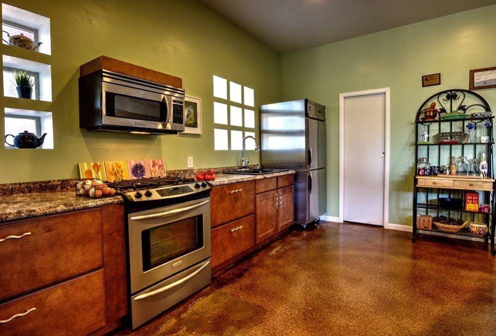 Vista de la Luna Bed & Breakfast