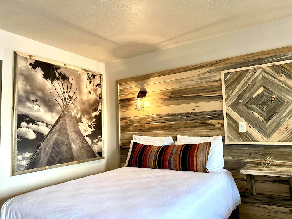 Horseshoe Bend Motel