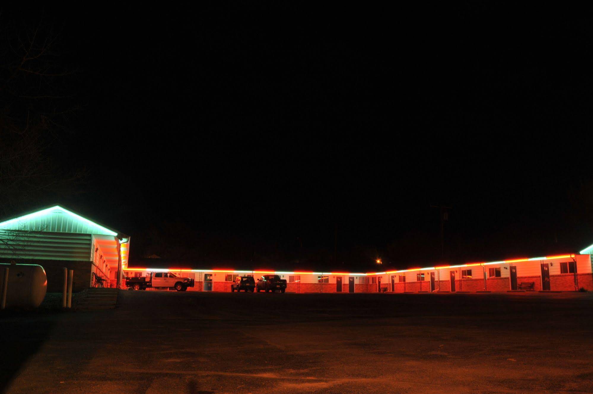 Cozy Motel
