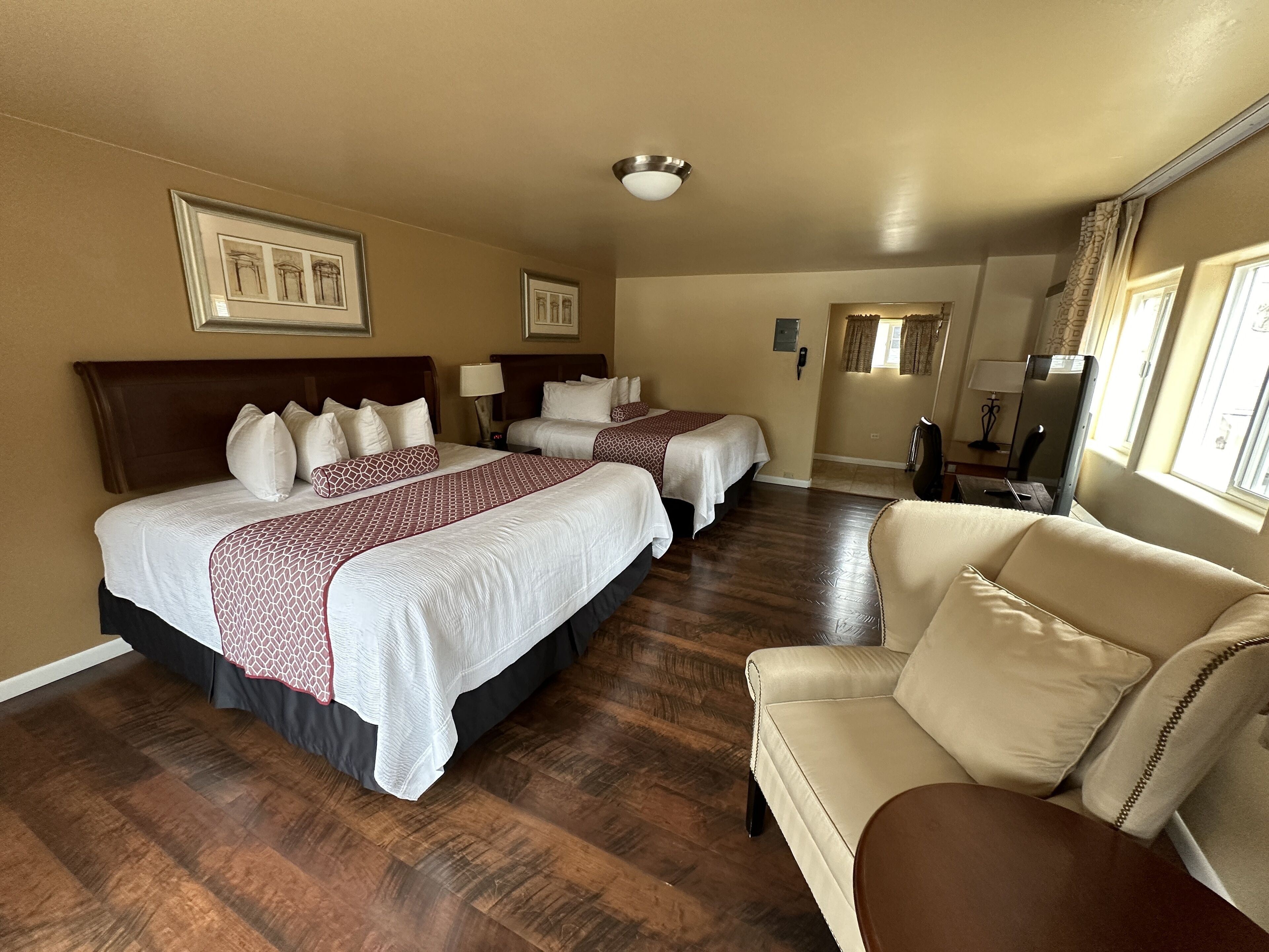 Abram Inn and Suites